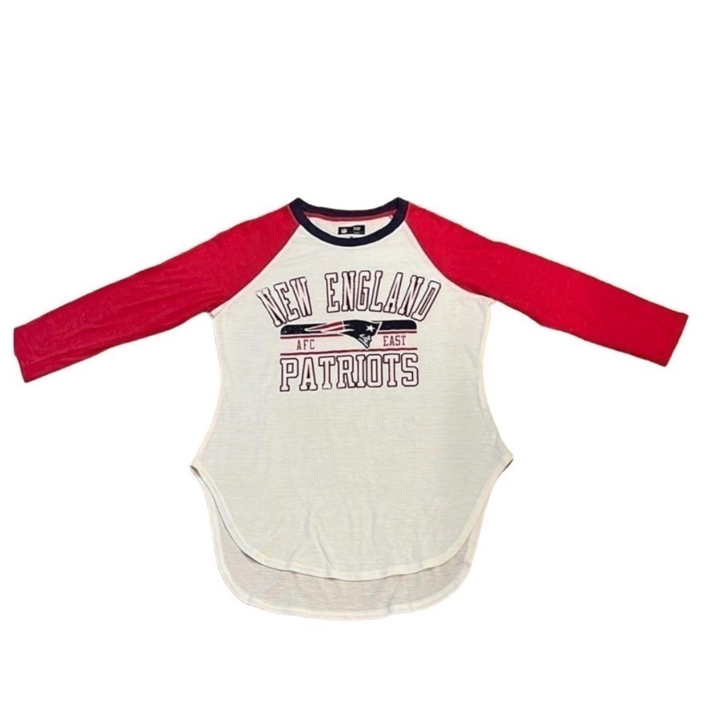 𝅺nfl womens New England patriots t-shirt size medium.